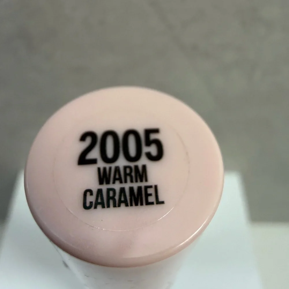 🩷5/$10 Hard Candy Glamoflauge Pro Concealer - Tan